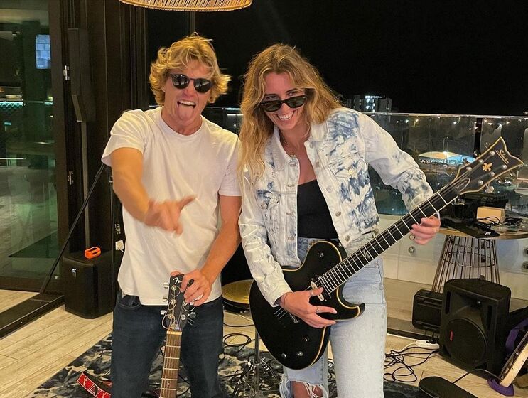 Concha Balsemão, Alby Damn