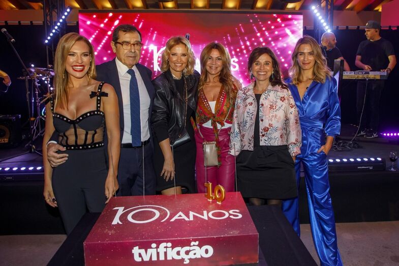 Ana Rita Clara, José Eduardo Moniz, Cristina Ferreira, Sílvia Rizzo, Dalila Carmo e Ana Varela