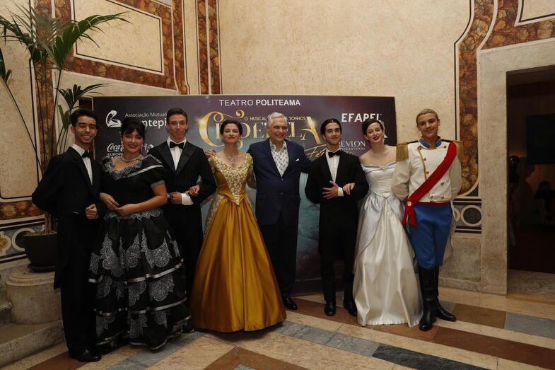 Estreia do musical Cinderela