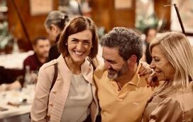 Zeca Azevedo, o cabeleireiro dos famosos, celebrou 54 anos de idade com festão 