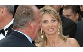 Corina, ex-amante de Juan Carlos, põe mansão à venda por 12 milhões de euros