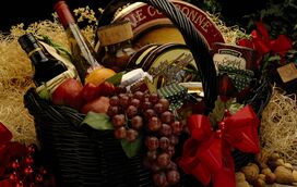 Vamos às compras? Seis Cabazes de Natal com tudo o que precisa para a sua mesa