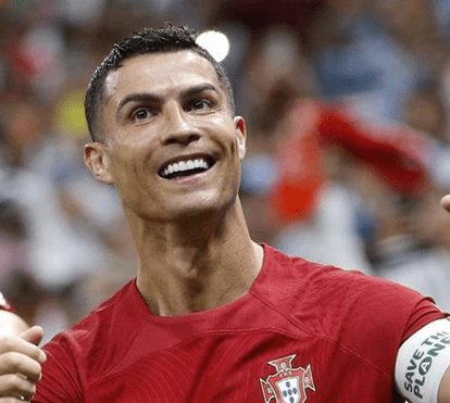 Ronaldo tocou ou não na bola? FIFA vai analisar golo - SIC Notícias