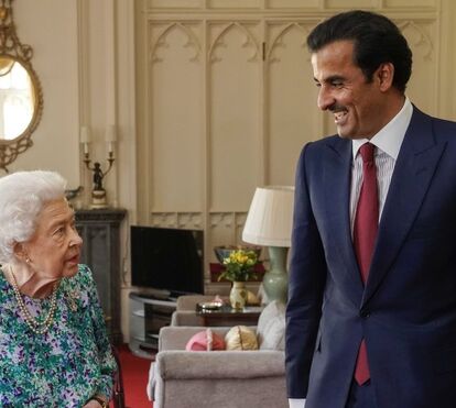 Filhos, mulheres e uma fortuna verdadeiramente obscena: a tumultuosa vida do emir do Qatar