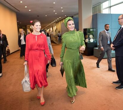 Toda gente está de olho no guarda-roupa de luxo da sheikha Moza, do Qatar