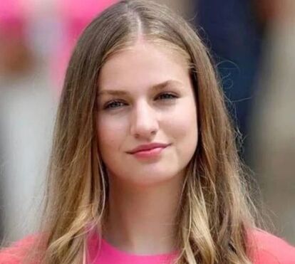 Princesa Leonor diverte-se na noite de Málaga com amigos, longe do controlo de Letizia