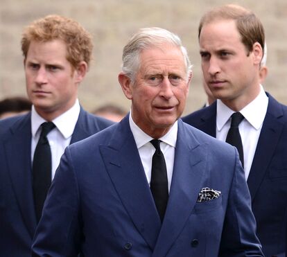 A curiosa reação do rei Carlos III quando estudante lhe perguntou sobre o príncipe Harry