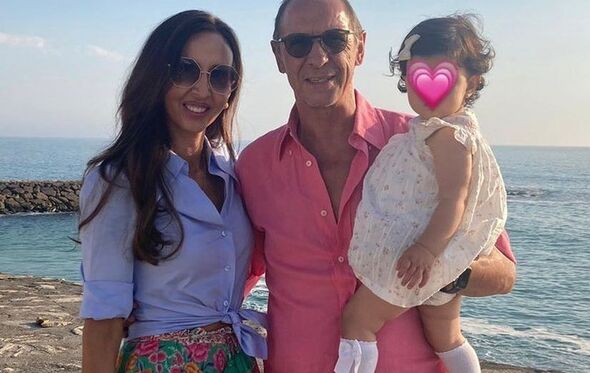 Bibota com a mulher e a filha