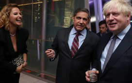 Presença milionária: Boris Johnson recebeu 250 mil euros da CNN Portugal para discursar no evento em que conheceu Cristina Ferreira