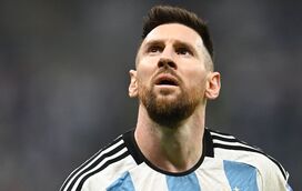A maldição acabou! Messi ganha o Mundial e já é o melhor jogador do mundo. E que é feito de Ronaldo?