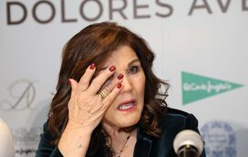 Dolores Aveiro sofre no Brasil no dia em que faz 68 anos