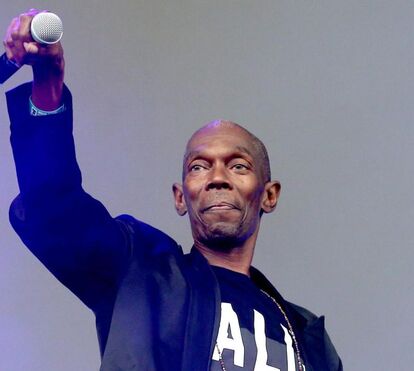 Morreu Maxi Jazz, icónico vocalista dos Faithless, aos 65 anos de idade