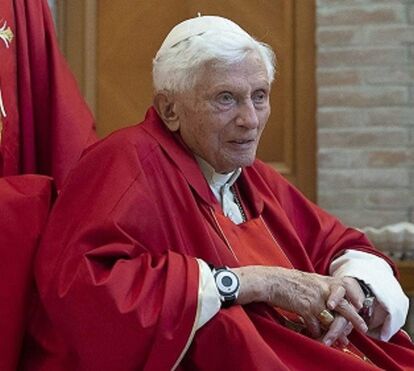 Como eram os dias de solidão de Bento XVI, após ter abdicado 