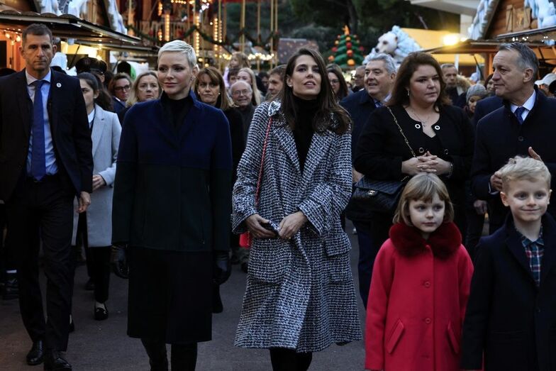 Charlene do Mónaco, Charlotte Casiraghi, aldeia do Natal