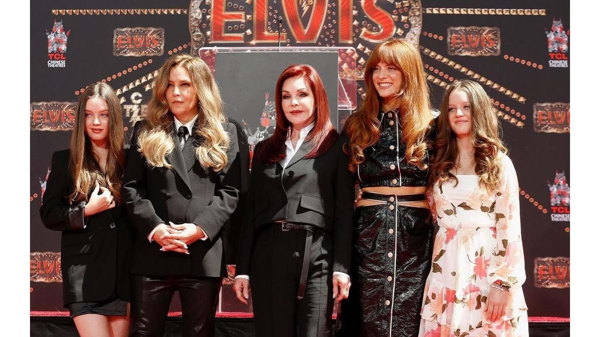 Filhas gêmeas de Lisa Marie Presley ficam traumatizadas com morte da mãe e  tomam decisão importante - Purepeople