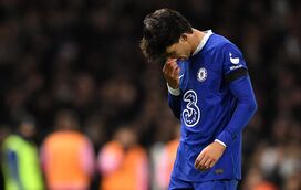 João Félix borrou a pintura e acabou expulso na estreia com camisola do Chelsea