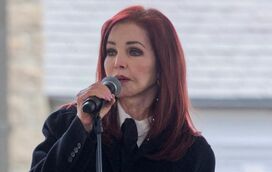 Emoção e dor. Funeral de Lisa Marie Presley junta família e fãs em cerimónia emotiva 