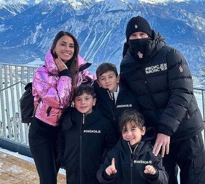 Leo Messi pegou na família e foi brincar na neve