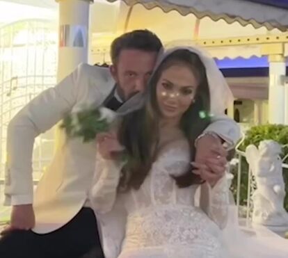 Apaixonada, Jennifer Lopez partilha imagens inéditas do casamento com Ben Affleck