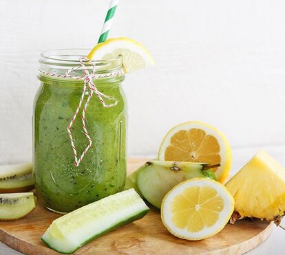 SOS Natal e Ano Novo! Um sumo detox por dia para eliminar o Bolo Rei e o champanhe