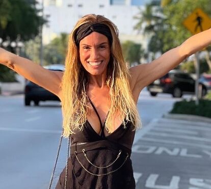 Tudo lhe acontece! Liliana Aguiar falha primeiro desfile do filho e acaba em lágrimas