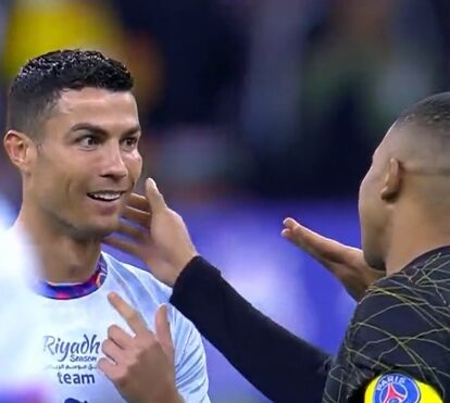 É muita paixão! Não bastava a estrela do Mundial Mbappé idolatrar Cristiano Ronaldo, agora até lhe quer comprar um jato privado! 