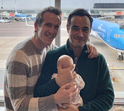 Pedro Zegre Penim e Mark Lowen cumpriram o desejo de serem pais através de barriga de aluguer