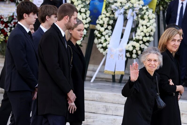Juan Carlos ao lado dos filhos e de Sofia
