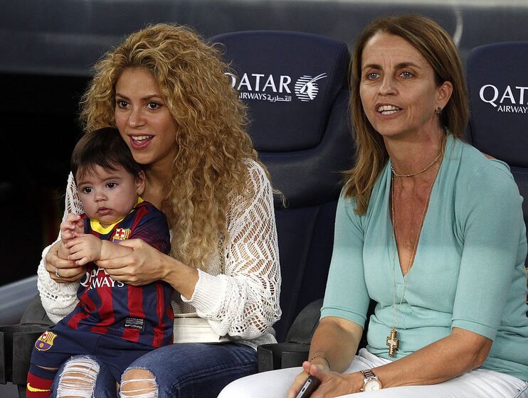 Shakira, Montserrat Bernabeu, mãe de Gerard Piqué
