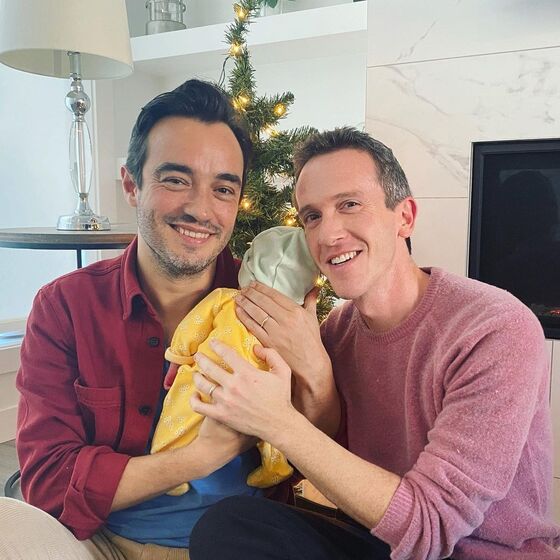 Pedro Zegre Penim, Mark Lowen, Amália