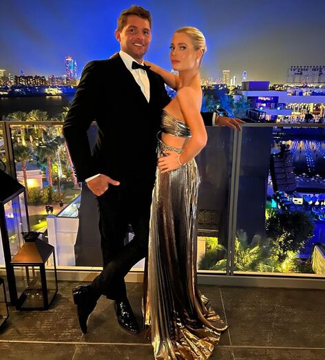 Amelia Spencer, Greg Mallott