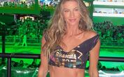 Nossa! Gisele Bündchen arrasa no Sambódromo aos 42 anos