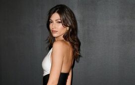 Úrsula Corberó, estrela de 'A Casa de Papel', incendeia redes sociais com foto despida