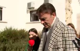 Tony Carreira tramado pela greve dos oficiais de Justiça. Adiamento do processo da filha Sara deixa cantor irritado à porta do tribunal