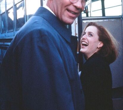 Gillian Anderson vai escrever sobre as fantasias sexuais das mulheres