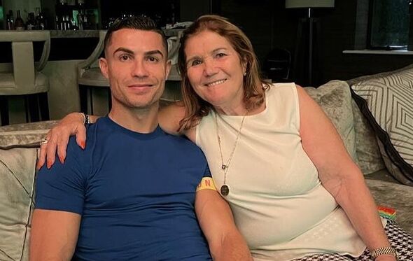 Cristiano Ronaldo, Dolores Aveiro