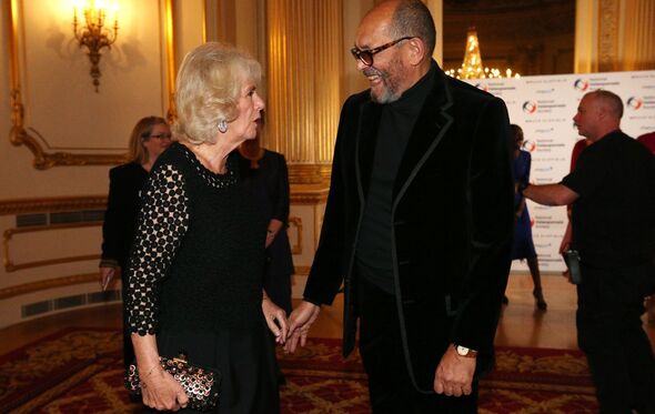 Bruce Oldfield e a rainha Camilla