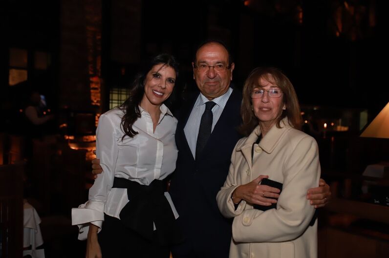 Ana Caetano Menezes, Mário Crespo e mulher