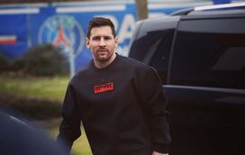 Presente do capitão. Messi gastou quase 200 mil euros em iPhones banhados a ouro para oferecer a colegas de seleção