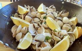 Amêijoas à Bolhão pato são o melhor prato de marisco do Mundo! Descubra as outras iguarias na lista