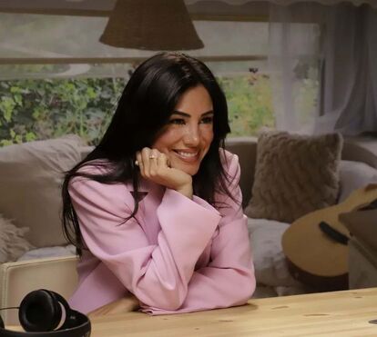 Mia Rose revela drama da depressão pós-parto e solidão quando era recém