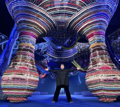 Joana Vasconcelos: a majestade da arte portuguesa além fronteiras 