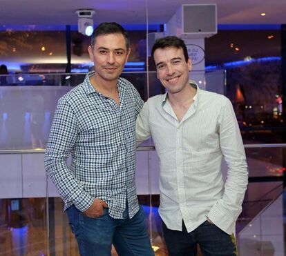 Ator Henrique Feist assume separação de Ricardo Spínola após 25 anos de casamento