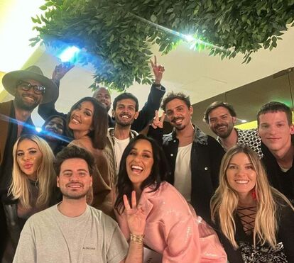 Rita Pereira celebra aniversário com festa no restaurante... mas esqueceu-se de levar o bolo!