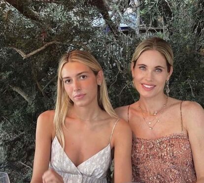Abram alas para a doutora! Filha mais velha de Luís Figo e Helen Svedin já posa à médica