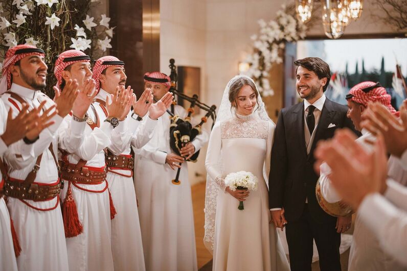 Elegância e luxo. Todas as imagens do casamento da princesa Iman, filha de Rania da Jordânia