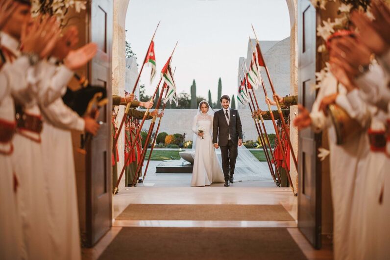 Elegância e luxo. Todas as imagens do casamento da princesa Iman, filha de Rania da Jordânia