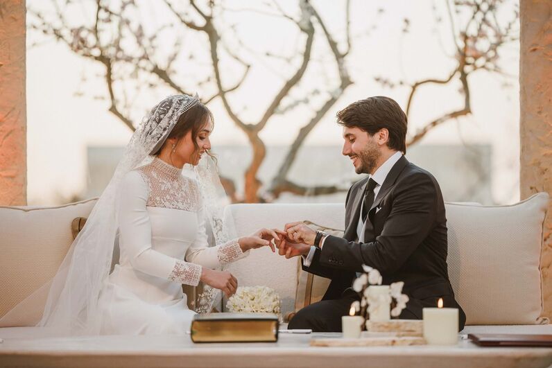Elegância e luxo. Todas as imagens do casamento da princesa Iman, filha de Rania da Jordânia