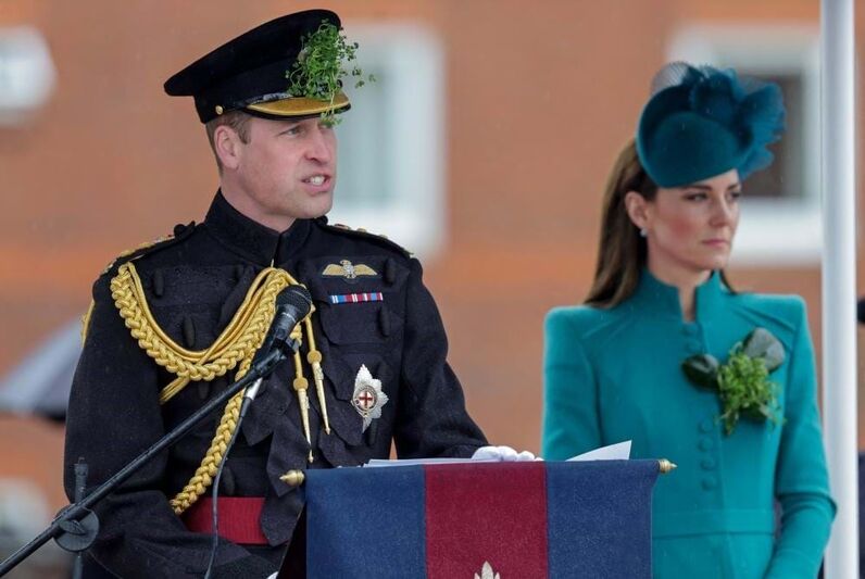 Kate Middleton brilhou com visual turquesa no Dia de São Patrício