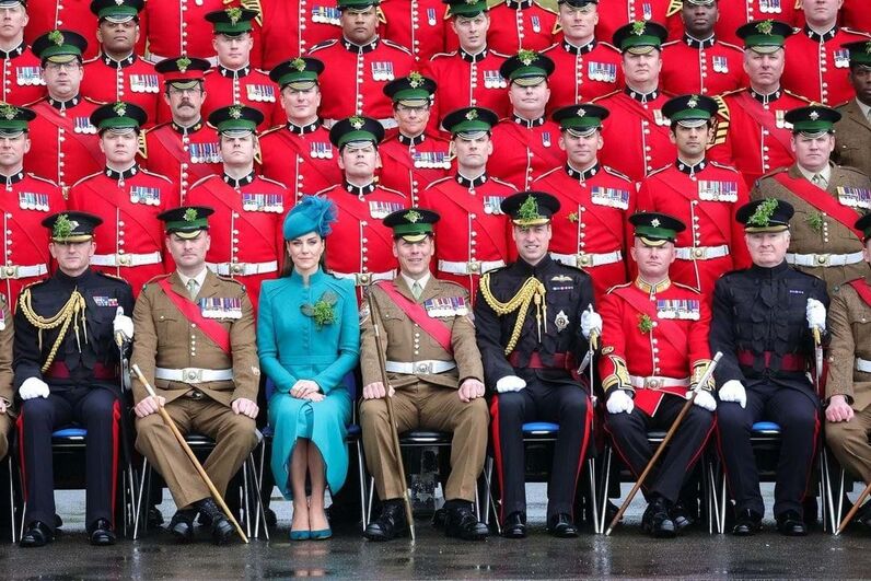 Kate Middleton brilhou com visual turquesa no Dia de São Patrício